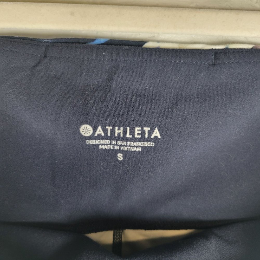 Athleta Women's Small Leggings Blue White Flowers - Picture 3 of 4